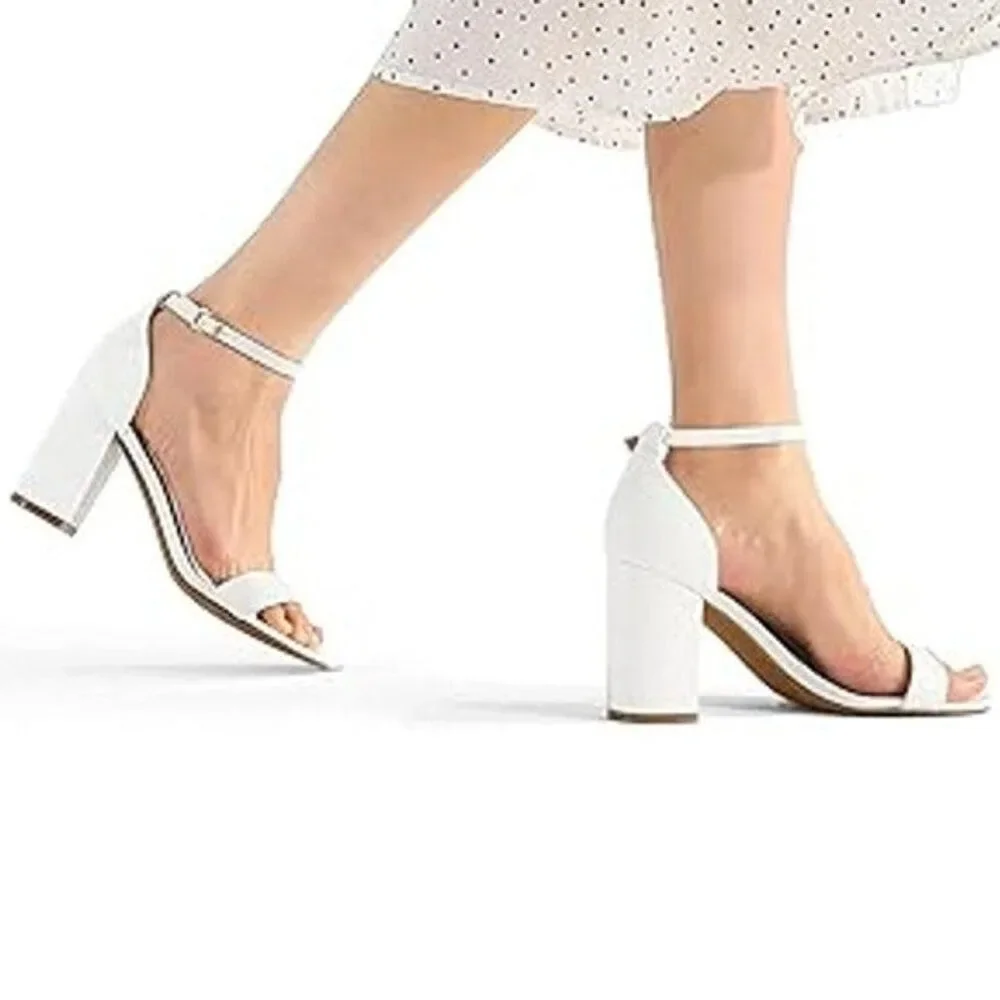 Coasis Womens Size 7 White 3.5